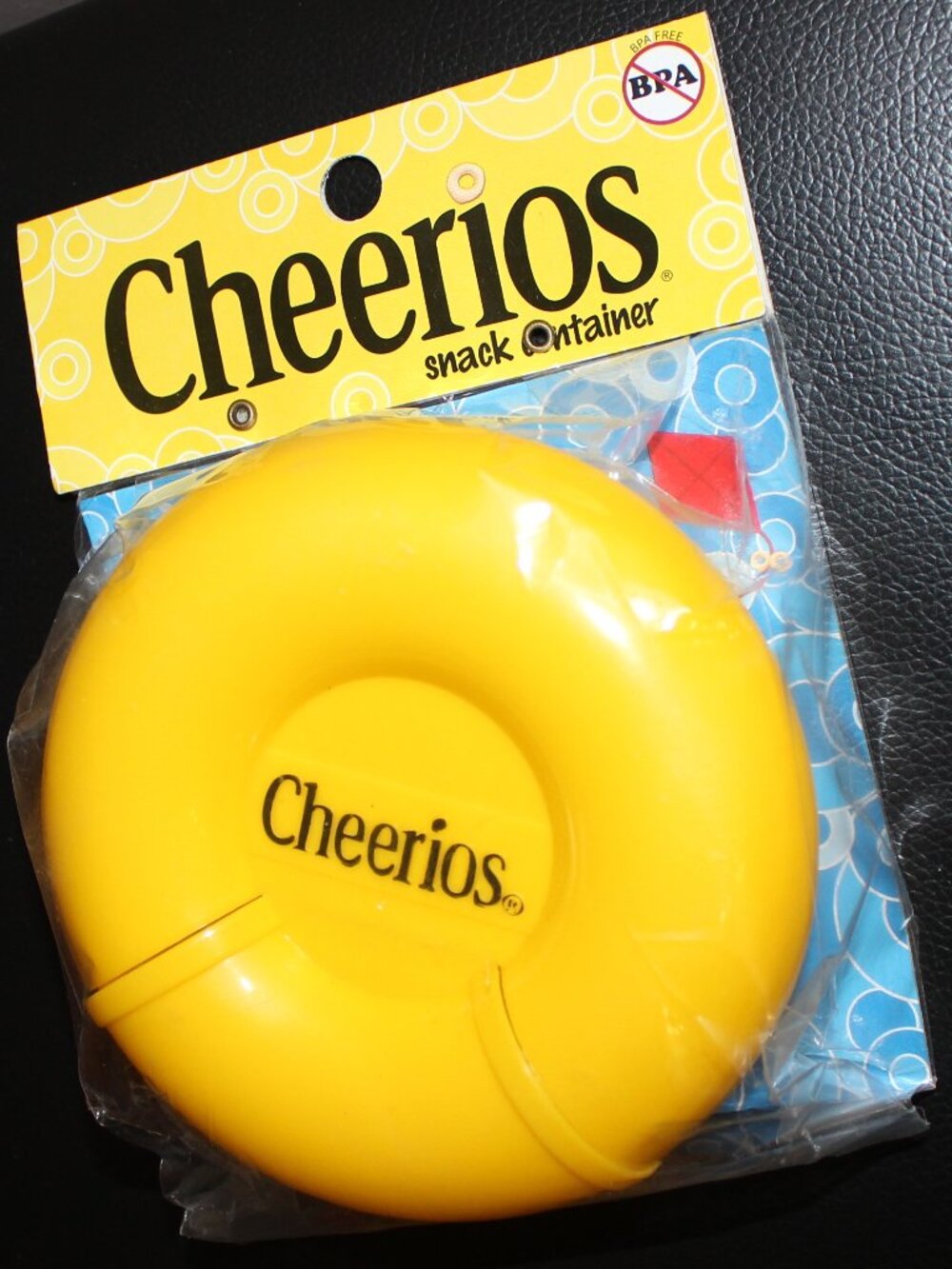 3/$118❤️2010 CHEERIOS Snack Container Snap Flip Top Lid Yellow General Mills